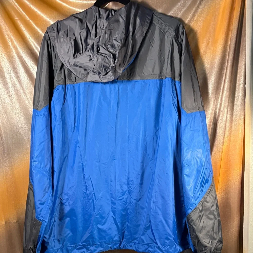 Columbia Men's Blue and‎ Gray Raincoat. XL 54” chest. GG